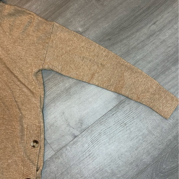 Madewell Crestland Side-Button Turtleneck Tunic Sweater in Tan - Picture 6 of 10